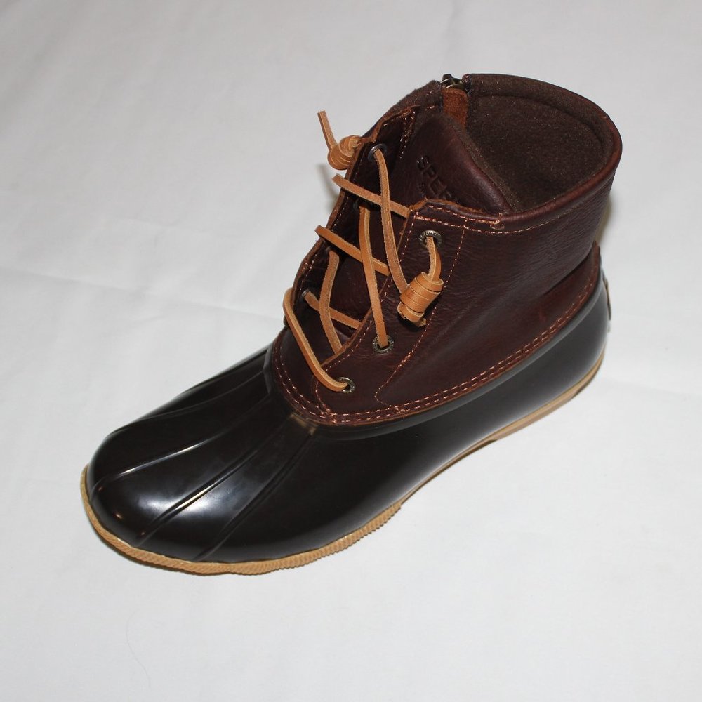 SPERRY SALTWATER TAN/DK BROWN RAIN BOOT